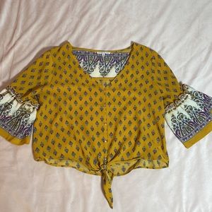 Women’s cropped blouse
